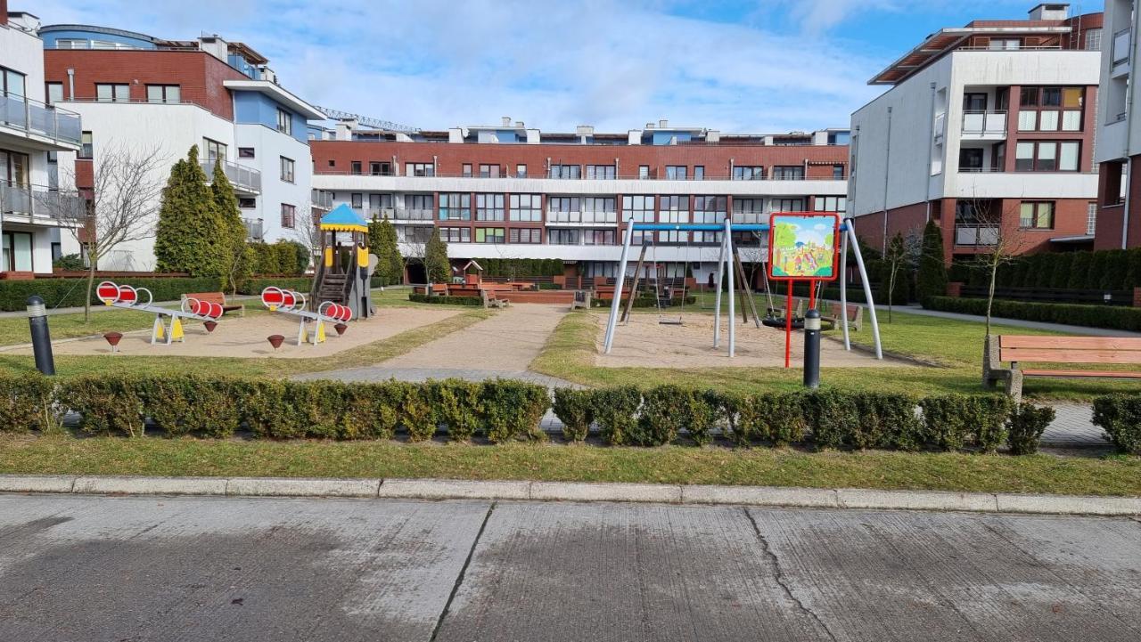 Apartament Piaskowy Jantar 2 Kolobrzeg Exterior photo